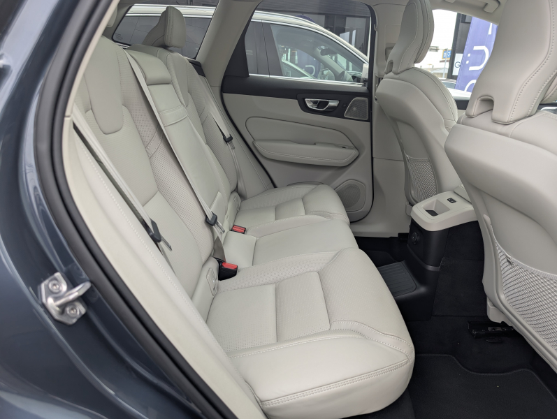 ボルボ XC60 中古車