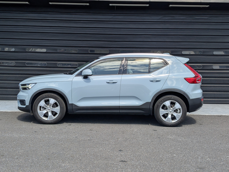 ボルボ XC40 中古車