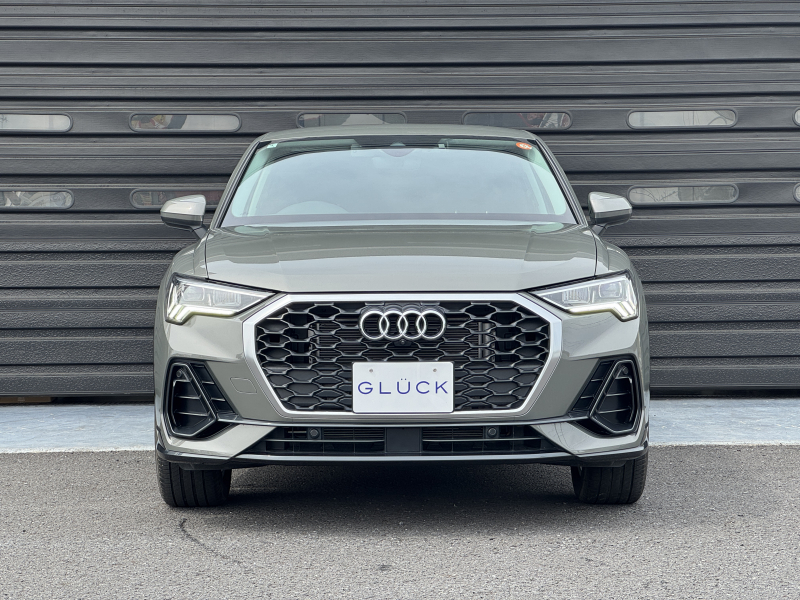 アウディ Q3 中古車