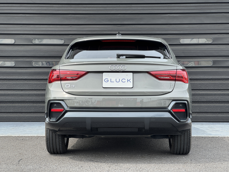 アウディ Q3 中古車