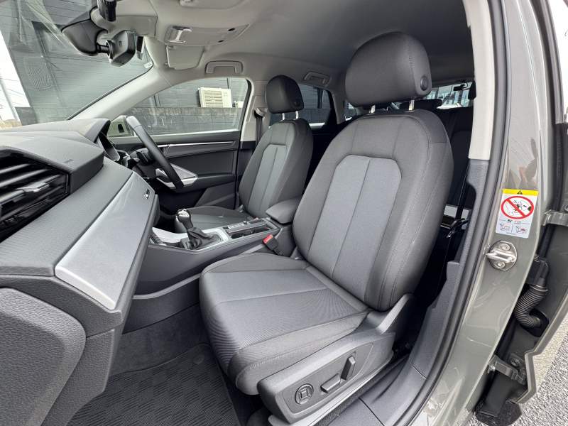 アウディ Q3 中古車