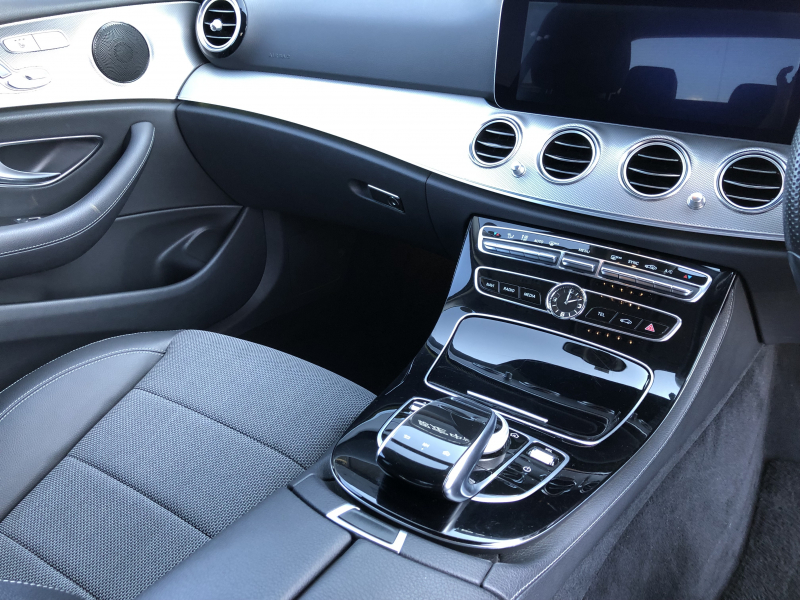 メルセデスベンツ Eクラス 中古車