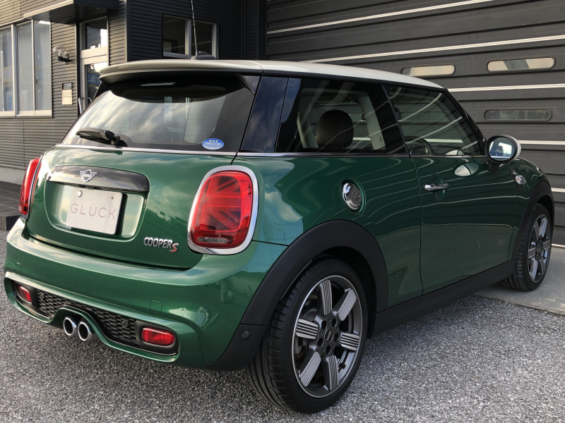 MINI(ミニ) ミニ クーパーS 60 YEARS EDITION スポーツ