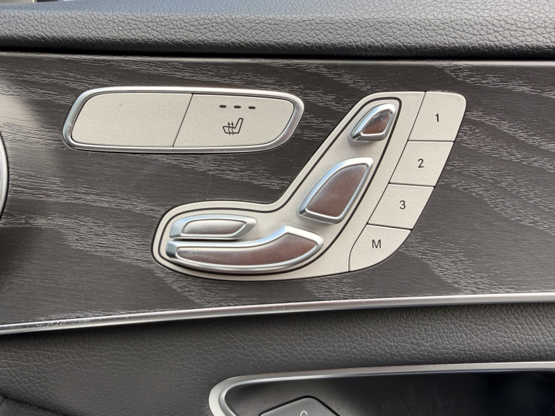 メルセデスベンツ Cクラス 中古車