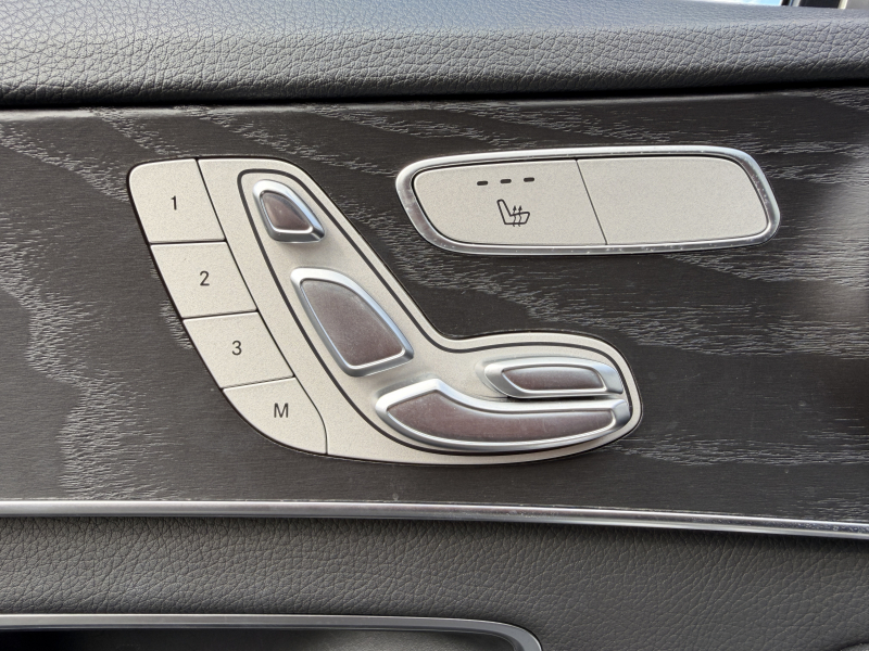 メルセデスベンツ Cクラス 中古車