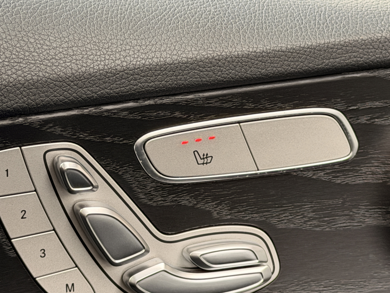 メルセデスベンツ Cクラス 中古車