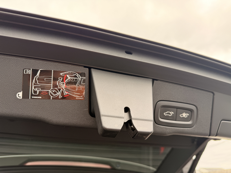 ボルボ XC60 中古車