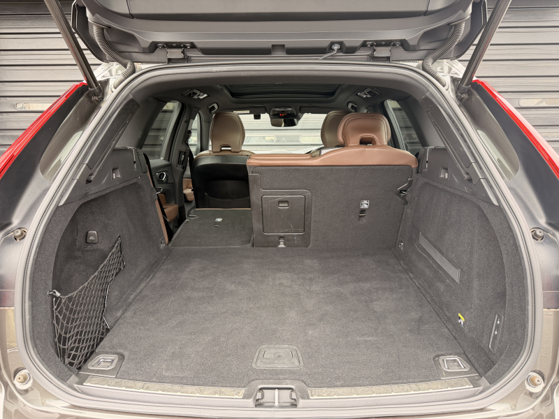 ボルボ XC60 中古車