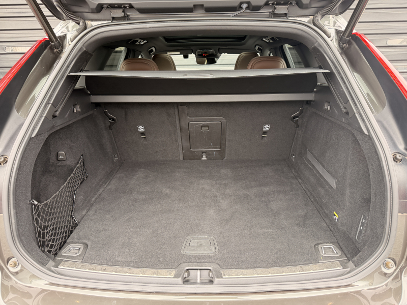 ボルボ XC60 中古車