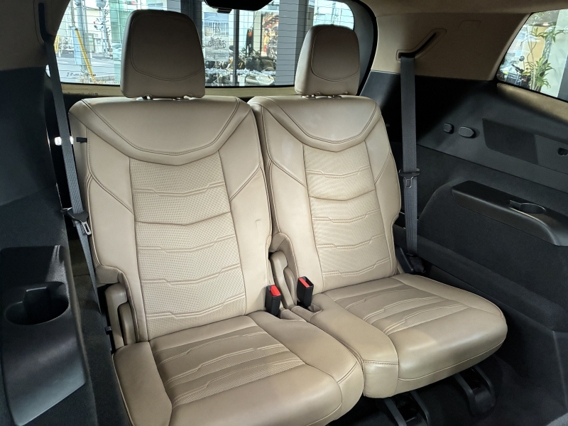 キャデラック XT6 中古車