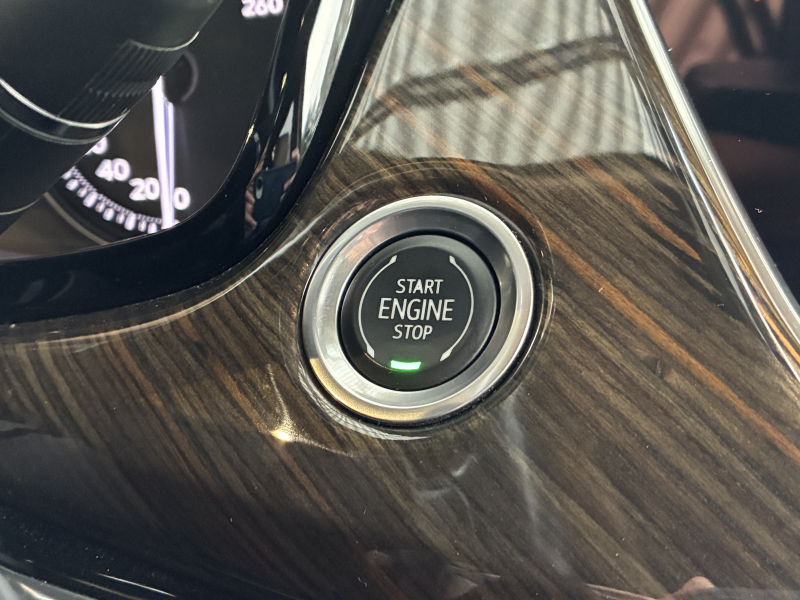 キャデラック XT6 中古車