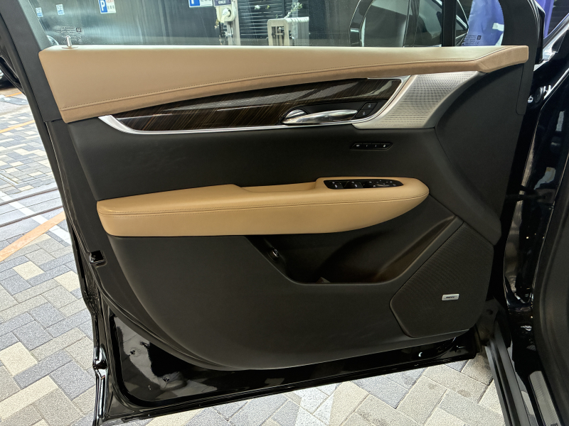 キャデラック XT6 中古車