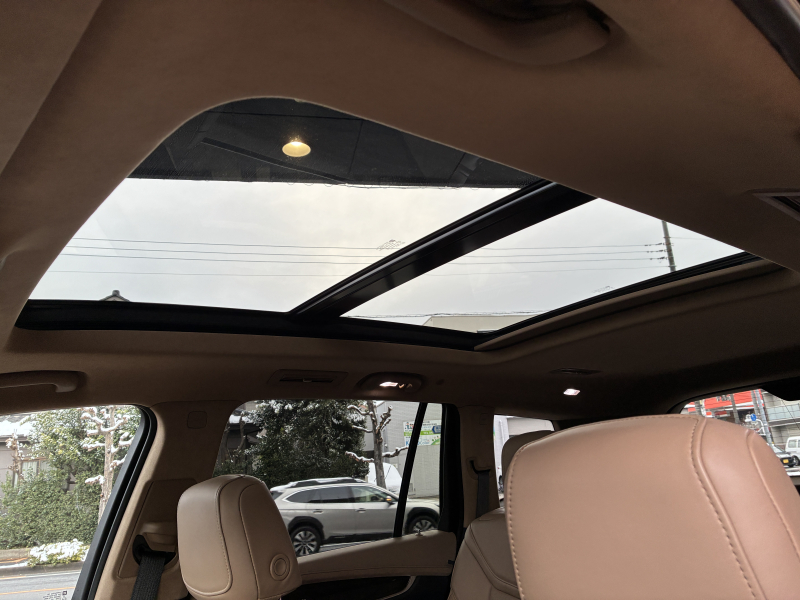 キャデラック XT6 中古車