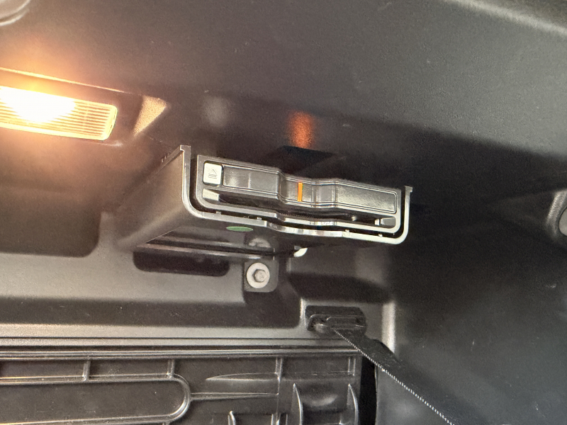 ボルボ XC40 中古車