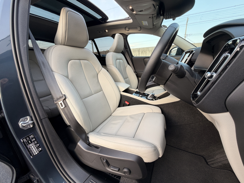 ボルボ XC40 中古車