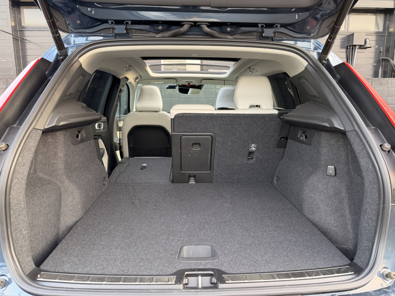 ボルボ XC40 中古車