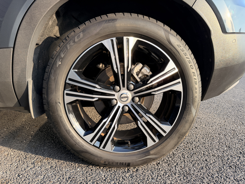 ボルボ XC40 中古車