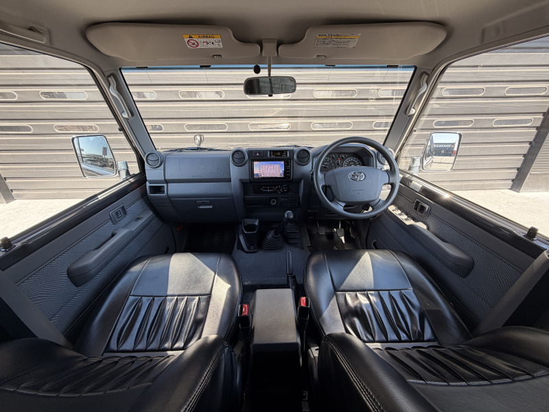 トヨタ ランドクルーザー 中古車