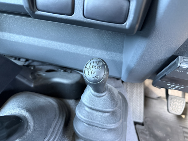 トヨタ ランドクルーザー 中古車