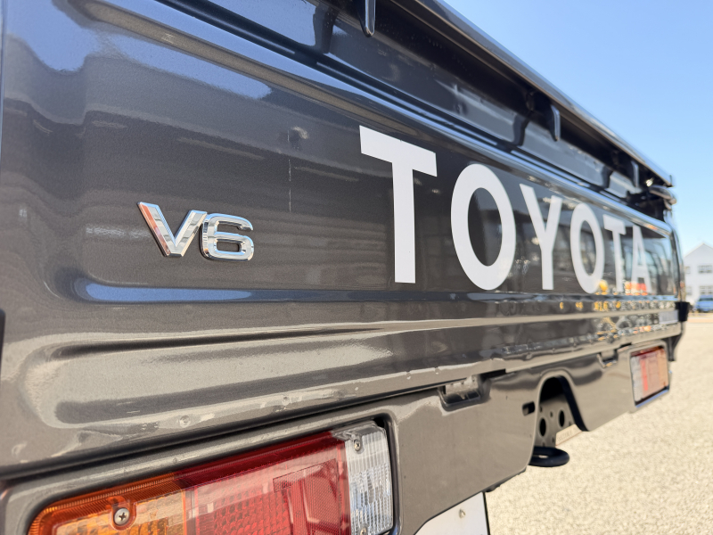 トヨタ ランドクルーザー 中古車