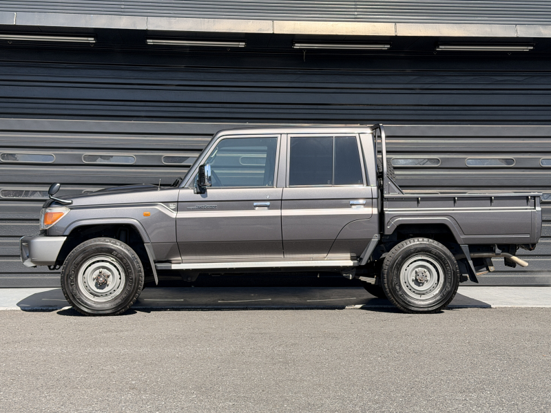 トヨタ ランドクルーザー 中古車