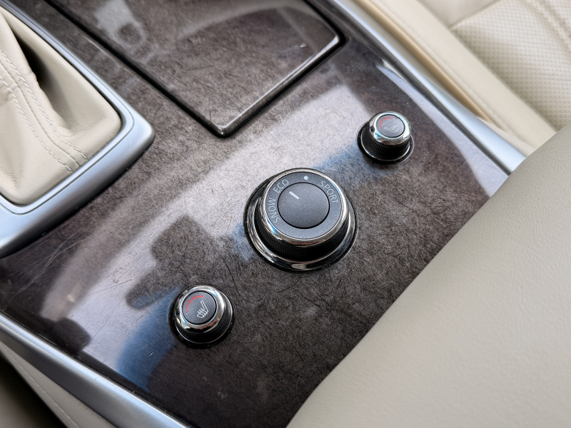 インフィニティ QX 中古車