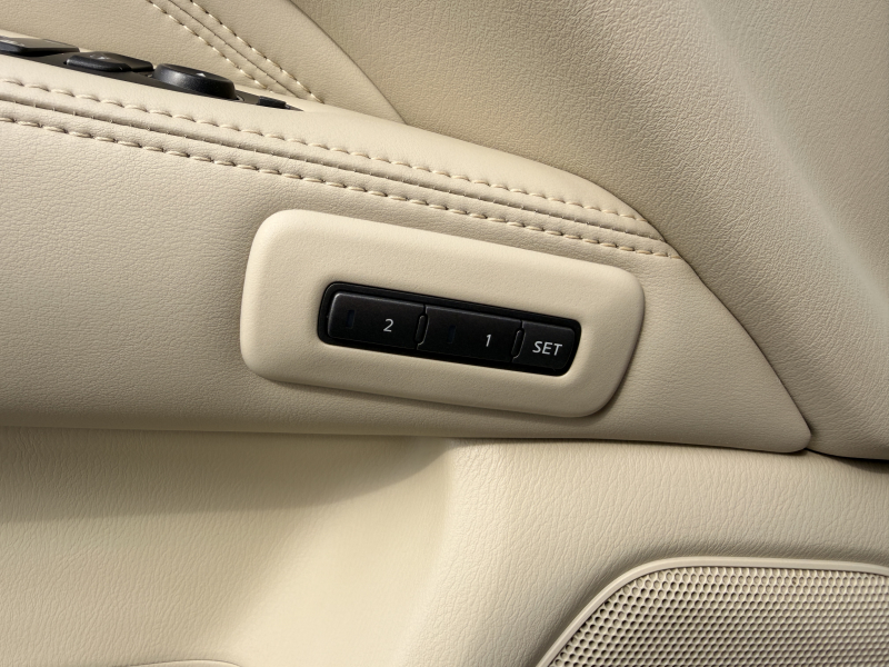 インフィニティ QX 中古車