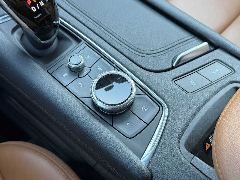 キャデラック XT5 中古車