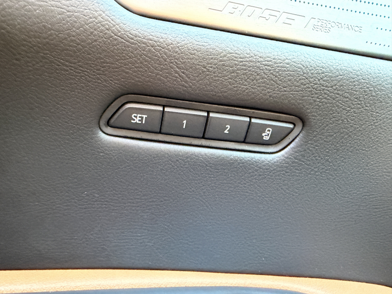 キャデラック XT5 中古車