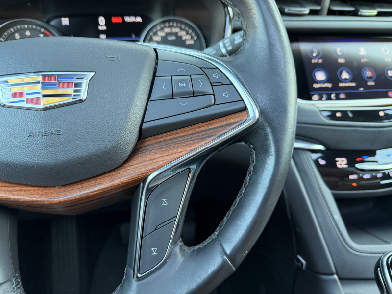 キャデラック XT5 中古車