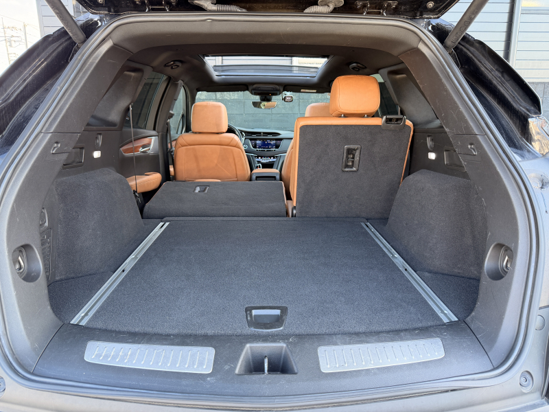 キャデラック XT5 中古車