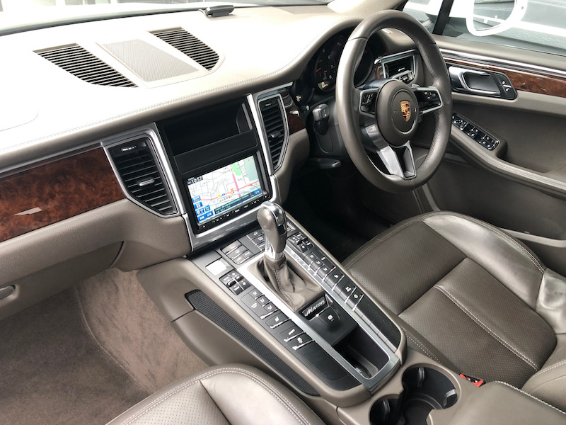 ポルシェ マカン 中古車