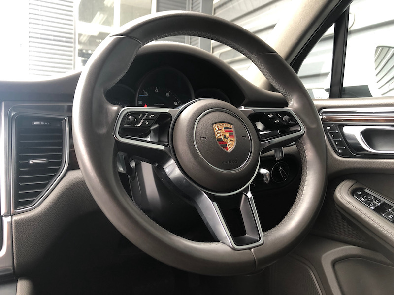 ポルシェ マカン 中古車