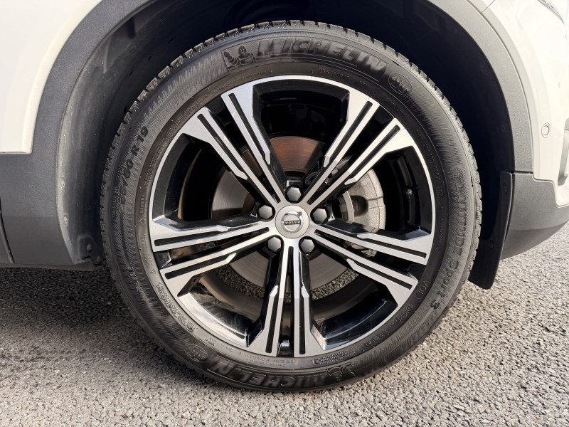 ボルボ XC40 中古車