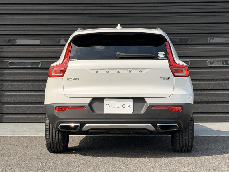 ボルボ XC40 中古車