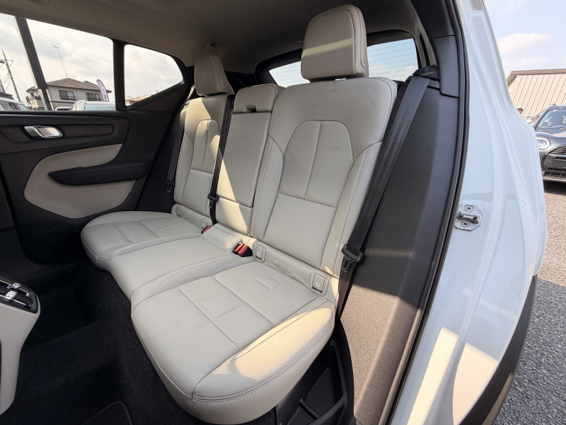ボルボ XC40 中古車
