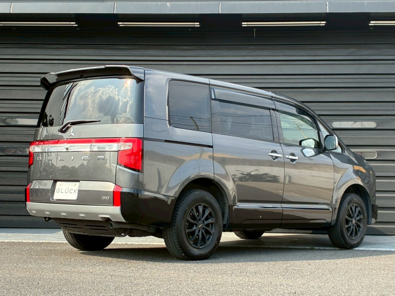 三菱 デリカD:5 中古車