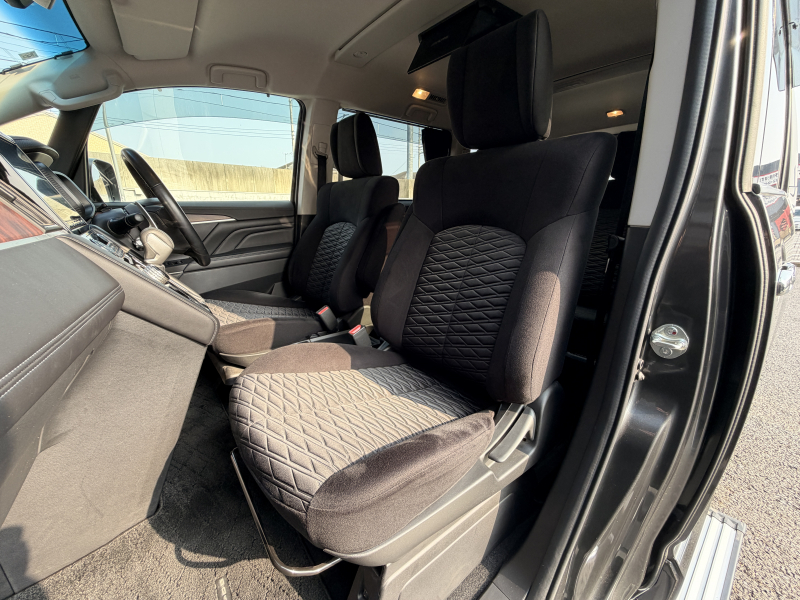 三菱 デリカD:5 中古車