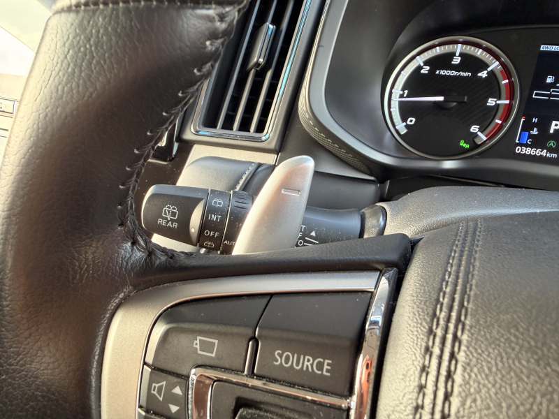 三菱 デリカD:5 中古車