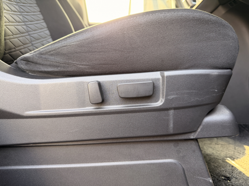 三菱 デリカD:5 中古車