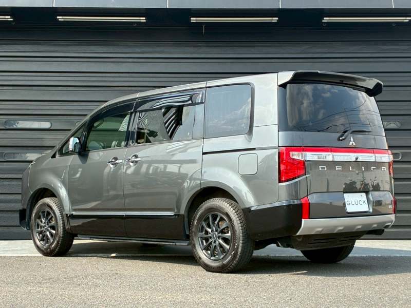 三菱 デリカD:5 中古車