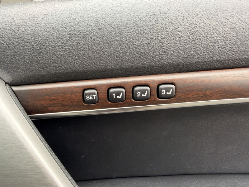 トヨタ ランドクルーザー 中古車