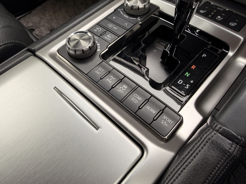 トヨタ ランドクルーザー 中古車