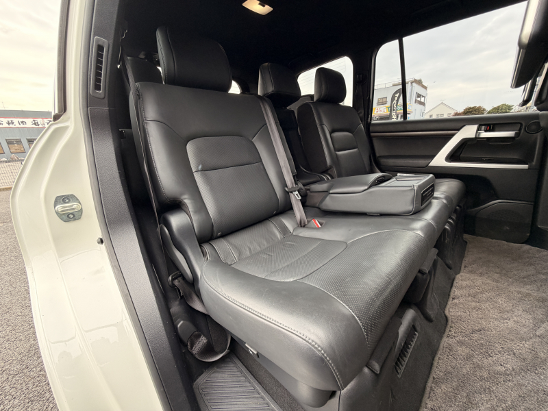 トヨタ ランドクルーザー 中古車