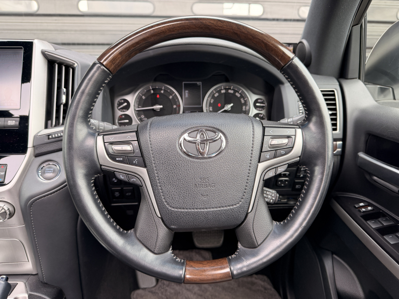 トヨタ ランドクルーザー 中古車