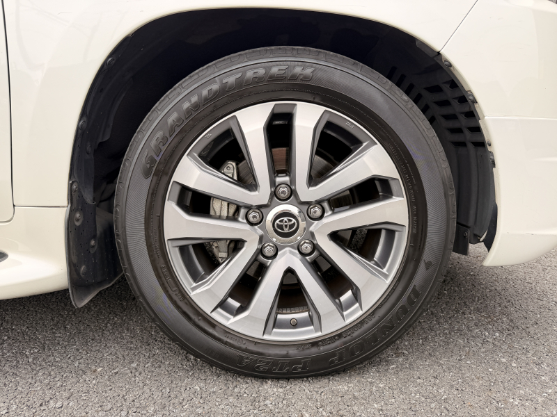 トヨタ ランドクルーザー 中古車