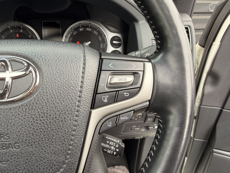 トヨタ ランドクルーザー 中古車