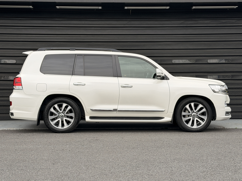 トヨタ ランドクルーザー 中古車