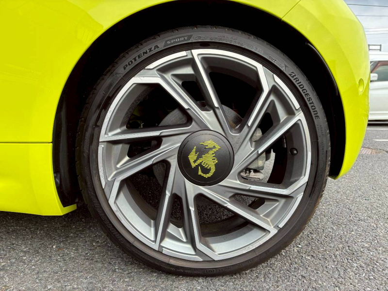 アバルト 500e 中古車