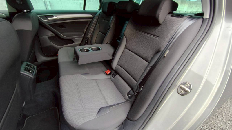 フォルクスワーゲン ゴルフ 中古車